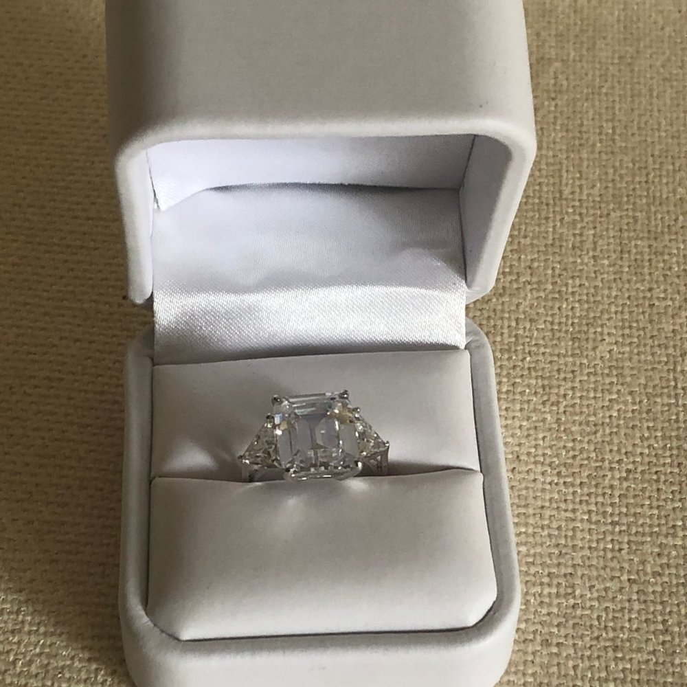 Sterling Silver 925 Cubic Zirconia Size 7 - Picture 1 of 8